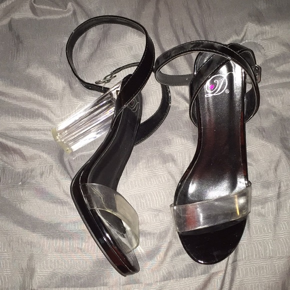 Clear and black heels - Picture 1 of 2